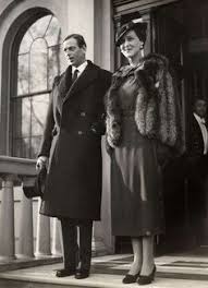 In 1939 he returned to active service as a rear admiral in the royal navy, but in april 1940, transferred to the royal air force. 36 Prince George Ideen Prinz George Prince George Britische Konigsfamilie
