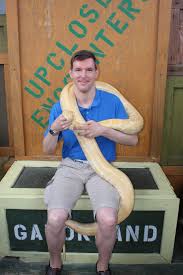 Are you afraid of snakes⁉️🐍❤️ Come let us help you lose your fear and  learn more about them😄😳 Happy World Snake Day from some of our  slytheriest family members‼️‼️‼️#worldsnakeday #snakes #snakelife