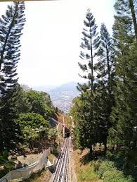 Objektif utama kami adalah untuk membangun dan memelihara bukit ini sebagai destinasi pelancongan. Masjid Bukit Bendera Penang Hill Mosque Pulau Penang Malaysia Review Tripadvisor