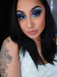 Neon party decor ideas for a glow up