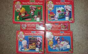 Lot Of Strawberry Shortcake Berry Happy Home Furniture Nib Boneca Moranguinho Moranguinho Bonecas