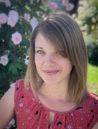 Kristin Devine's Instagram, Twitter & Facebook