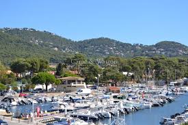 Carqueiranne Secteur Du Port Tous Commerces A Pieds Charmante Maison De 3 Chambres Dont Une Suite De Plain Pied Pr Maisons De Charme Le Pradet Bord De Mer