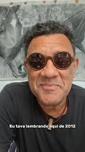 Hoje acordei e corri pra mexer no repertório de carnaval, essa canção me  veio no coração e resolvi gravar, pois ela não pode faltar no repertório do  carnaval do próximo ano!, Esse é um episódio que ...