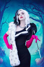 Поклонники считают, что и круэлла из водонаевой вышла идеальная. Cruella Pikabu