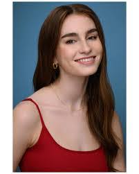 Milly Wade's Instagram, Twitter & Facebook