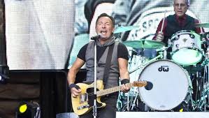 Producer and industry executive clive davis booked the show, which will take place at the park's great lawn during a weeklong celebration of new york's reopening. Bruce Springsteen Live Komplettes Hyde Park Konzert Im Stream Seite 2 Von 2