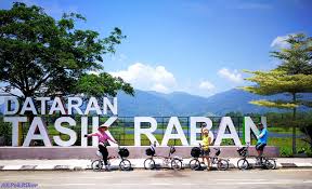 Kuala kangsar is a town full of history and architectural wonders. Ahpek Biker Old Dog Rides Again March 2019