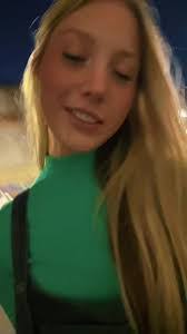 Addison Abbott's Instagram, Twitter & Facebook