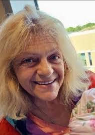 Karen Simpson's Instagram, Twitter & Facebook