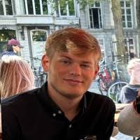 40+ 'Larry' profiles