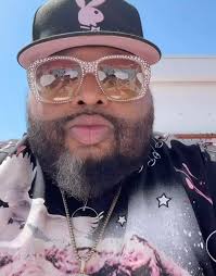 It’s always a VIBE rocking with my guy @jazzepha 🤝🏾 we just shut VEGAS  Down‼️‼️ @draisbeachclub for @thernbblockparty 🔥🔥🔥, #ThePartyKingpin  #QuickSilva #QuickSilvaShow #JazzePha #LasVegas #Drais