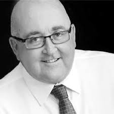 Peter Crockett's Instagram, Twitter & Facebook