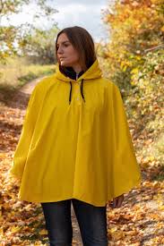 Neues Schnittmuster Regenponcho Fur Nasse Tage Poncho Regenponcho Schnittmuster