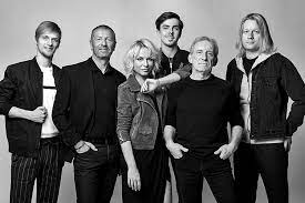 Zpěvník skupiny čechomor obsahuje písně z 5 alb: Foto Photo Cechomor And Martina Partlova