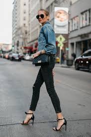 Fashion Jackson Joes Jeans Black Ripped Skinny Jeans Denim Jacket Chanel Black Boy Bag Alexandre Birman Black Bow He Fashion Jackson Skinny Jeans Style Fashion
