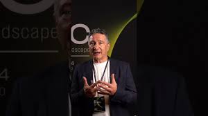 Implementare in azienda le soluzioni di GenAI. Intervista a Mario Rosati,  CEO E4 Analytics #shorts