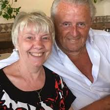 Anywhere to buy clothes(after some shorts) in playa Blanca?