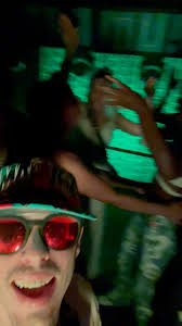 Last time I was NYC was blast 💥 I’m back Friday night at The Crown Rooftop  50 Bowery 🤘😎