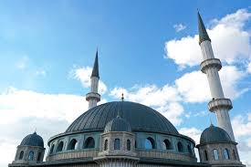 Bu yapı nedeniyle taksim denilen yer zaman zaman çok keskin düşünce farklılıklarının sokaklarda çatıştığı bir lokasyon hale gelip, yaralanmalar ve ölümlere dahi neden olacaktır. Bitiyor Son Dakika Taksim Camisi Yuzde 95 Tamamlandi Haberler Gundem Haberleri