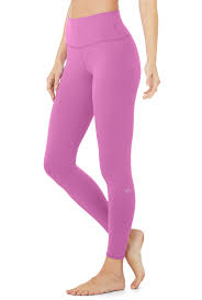 They specifically target women to support in their comfortable workout activities. 21 Best Leggings Brands Where To Buy Leggings And Workout Tights