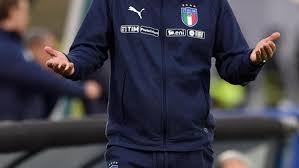 يُعدّ منتخب إيطاليا لكرة القدم ثاني أكثر المنتخبات الوطنية نجاحاً في مسابقة كأس العالم، حيث حقق الكأس الشهيرة في أربع مناسبات افتتحها عام 1934 وكان آخرها. Ø¨Ø§Ø¬ÙŠÙˆ ÙŠØªÙˆÙ„Ù‰ ØªØ¯Ø±ÙŠØ¨ Ù…Ù†ØªØ®Ø¨ Ø¥ÙŠØ·Ø§Ù„ÙŠØ§ Ù…Ø¤Ù‚ØªØ§