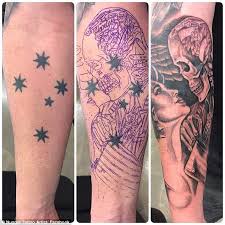1 large central cross with 4 smaller crosses in each quadrant. Southern Cross Tattoos Covered Up Due To Racist Stigma Daily Mail Online