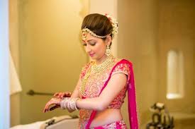 Indian bun hairstyles for medium hair | traditional hairstyles for indian wedding. Discover The Trends For South Indian Bridal Hair Jewellery Add That Extra Bit Of Elegance To Your Bridal Look 2020
