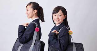 痴漢がひるむ「痴漢抑止バッジ」、身に着けるだけで効果がある理由 | ニュース3面鏡 | ダイヤモンド・オンライン