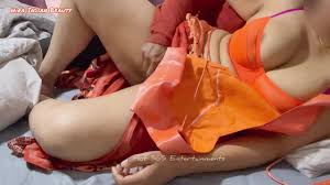 Indian hot boobs kiss - Best photos on ibj.tw