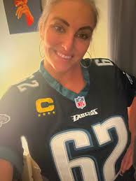 Meet Christmas! Love my new jersey! 🎄🦅💚