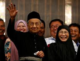 Najib became the 6th prime minister of malaysia on 2009 april 3.he was previously the deputy prime minister from 2004 january 7 to 2009 april 3. Mahathir 92 Sworn In As Malaysia S Seventh Prime Minister Reuters