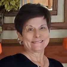 Carrie Hogue's Instagram, Twitter & Facebook