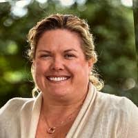 Elizabeth Villar's Instagram, Twitter & Facebook