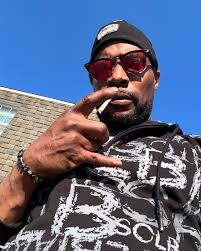 Photos by Derrick Henderson (@tugloxkz) · August 11, 2020