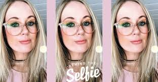 BehindtheSelfie with... Renate Albrecht