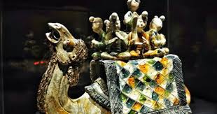 陝西西安 陜西歷史博物館 鎮館之寶 唐三彩駱駝載樂舞俑 十二屬相駱駝 明三百儀仗俑 石窟牡丹兵馬俑西天取經 19 pottery sculpture sculptures equestrian