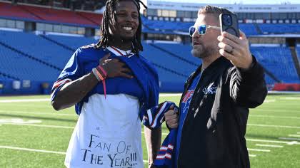 It means the world' | Bills Mafia co-founder Del Reid named Buffalo Bills Fan of the Year for 2023