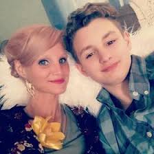 Michelle Lea Gordon (mommagordon05)