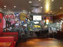 Client Tgi Fridays Restaurant Interior Graffiti Graffiti Art And Design Street Graffiti Graffiti Art Graffiti Room