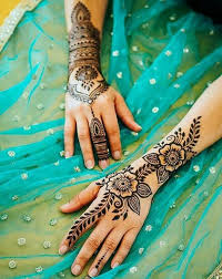 Beautiful Hard Henna Designs For Hands To Apply On 2019 Henna Flower Designs Flower Henna Mehndi Designs