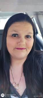 Shari Dillon's Instagram, Twitter & Facebook