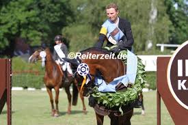 Check spelling or type a new query. Deutsches Spring Und Dressur Derby Hamburg Reiterzeit