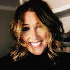 Angela Huffines's Instagram, Twitter & Facebook