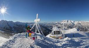 Versuch deine zielgenauigkeit am neuen disc golf parcours, mit deiner familie oder freunden, spiel, spaß und beste laune sind garantiert. Skifahren Snowboarden Hotel Herrschaftstaverne Haus Im Ennstal