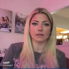 Newborn Bliss Ella Bross: A Heartfelt Baby Announcement with Precious  Hospital Photos