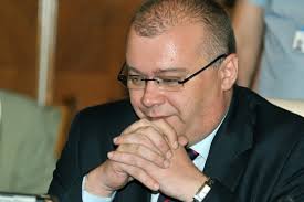 V-am susţinut, ne trădaţi!"