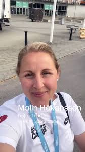 En dag med Malin Håkansson som jobbar som projektledare på Stadium Sports  Camp⭐️ 👋Jag började på Stadium Januari 2022 och har jobbat som koordinator  och projektledare. Jag utvecklas i min roll dagligen