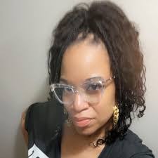 Chelsea Dupuis's Instagram, Twitter & Facebook