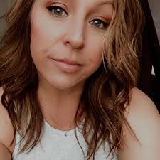 Cecelia Wallace's Instagram, Twitter & Facebook